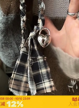 高品质！手工制作格子爱心锁项链