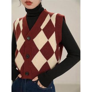 新年红色菱格v领针织马甲女秋冬设计感叠穿毛衣背心内搭无袖上衣