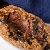 京东发220g大肉粽咸蛋黄肉板栗肉梅干菜咸味现做现发杭州阿胖粽