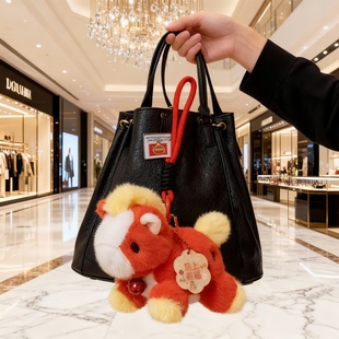 2026马年可爱小马吉祥物毛绒玩具马上有钱包包挂件公仔礼品玩偶