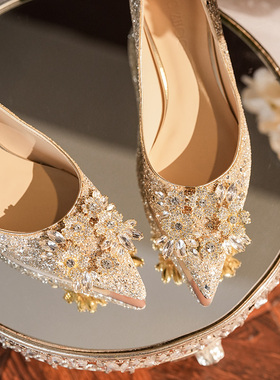 绝美婚鞋女2025新款禾秀婚纱两穿3cm低跟不累脚平底鞋水晶新娘鞋