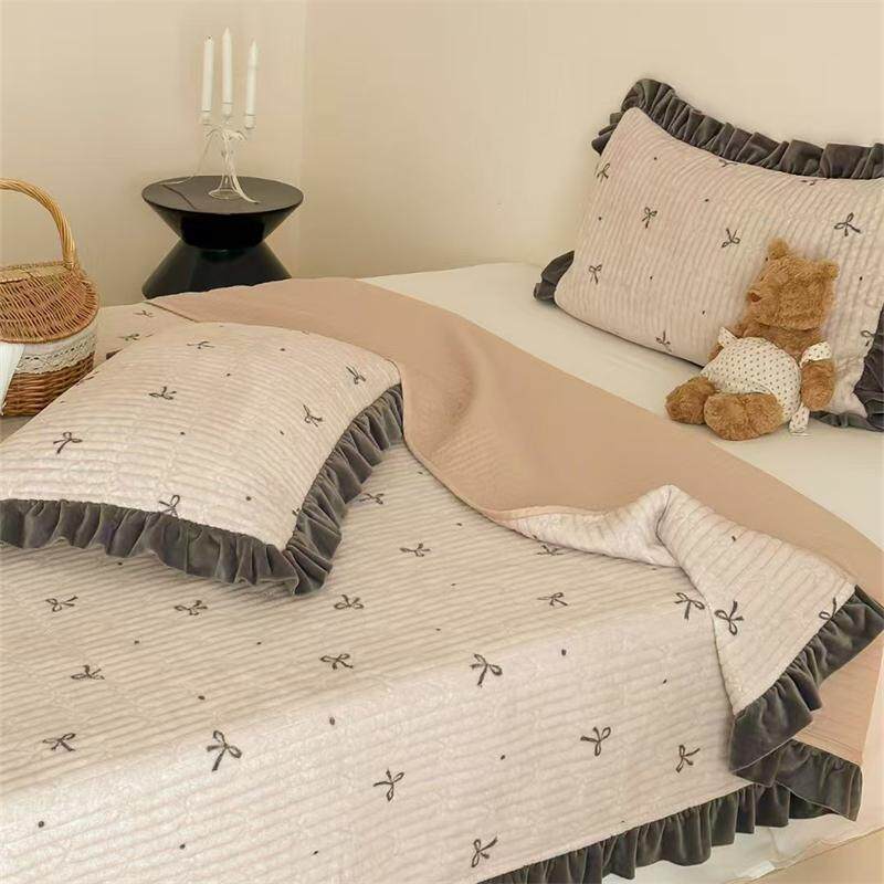 奶油蝴蝶结牛奶绒夹棉床盖四件套保暖舒适盐系少女秋冬加厚床单