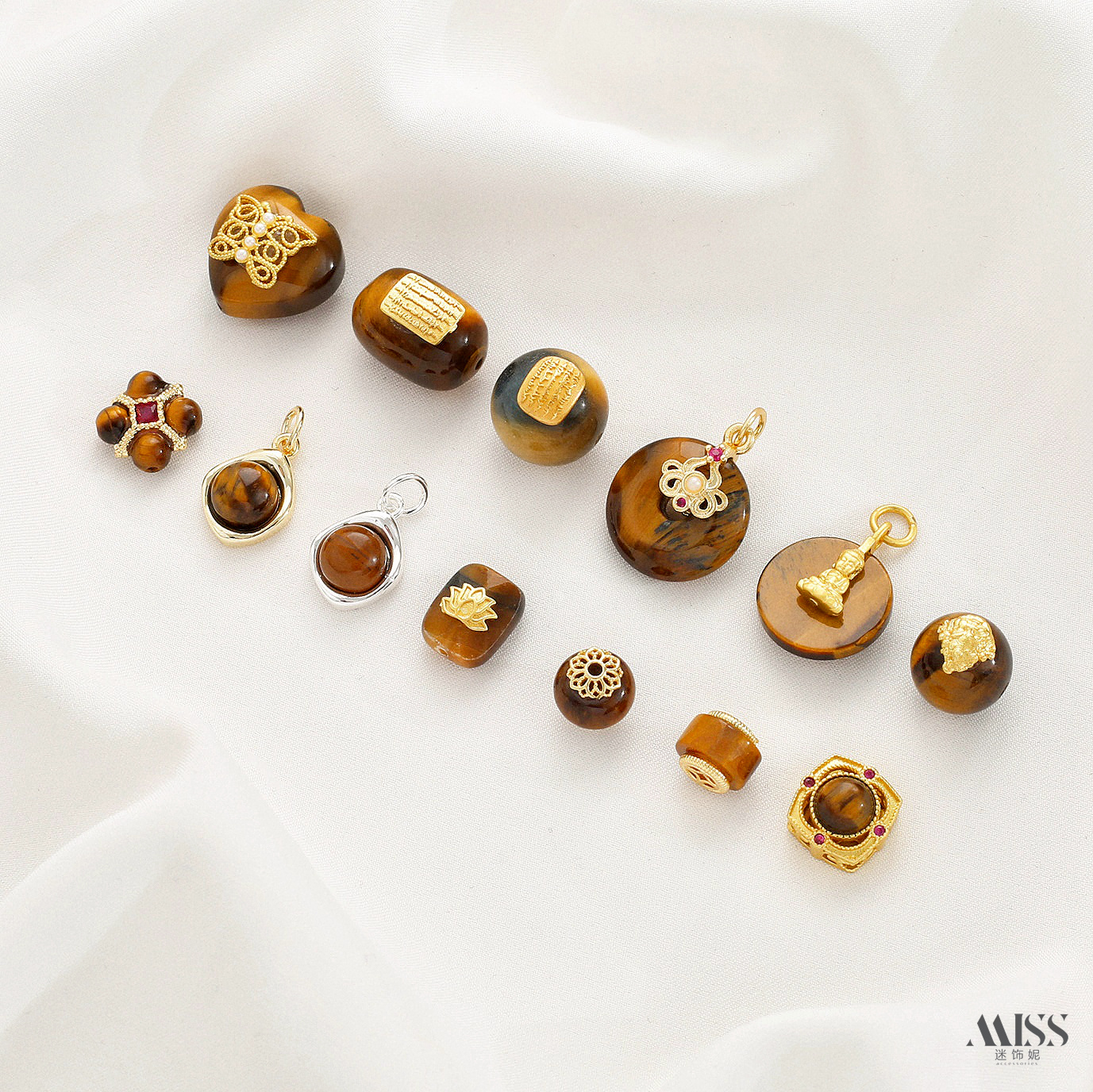 天然A货虎眼石珍珠蝴蝶莲花五条经黄财神隔珠吊坠diy保色饰品配件