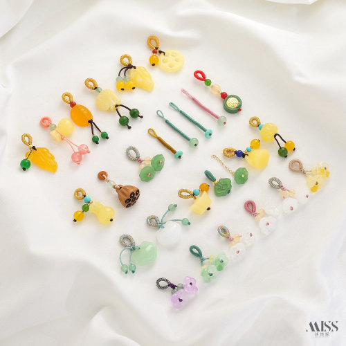 祢饰妮仿蜜蜡翡翠莲蓬滴溜吊坠