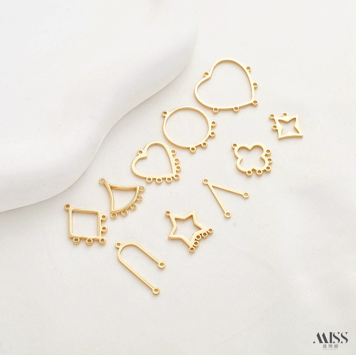 祢饰妮铜包金强保色多吊流苏吊坠