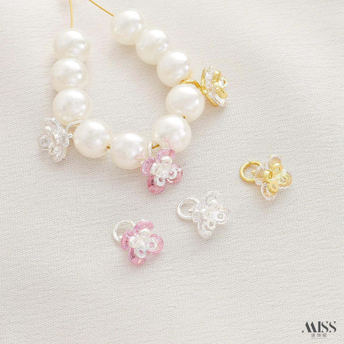 迷饰妮女金属镀金强保色吊坠