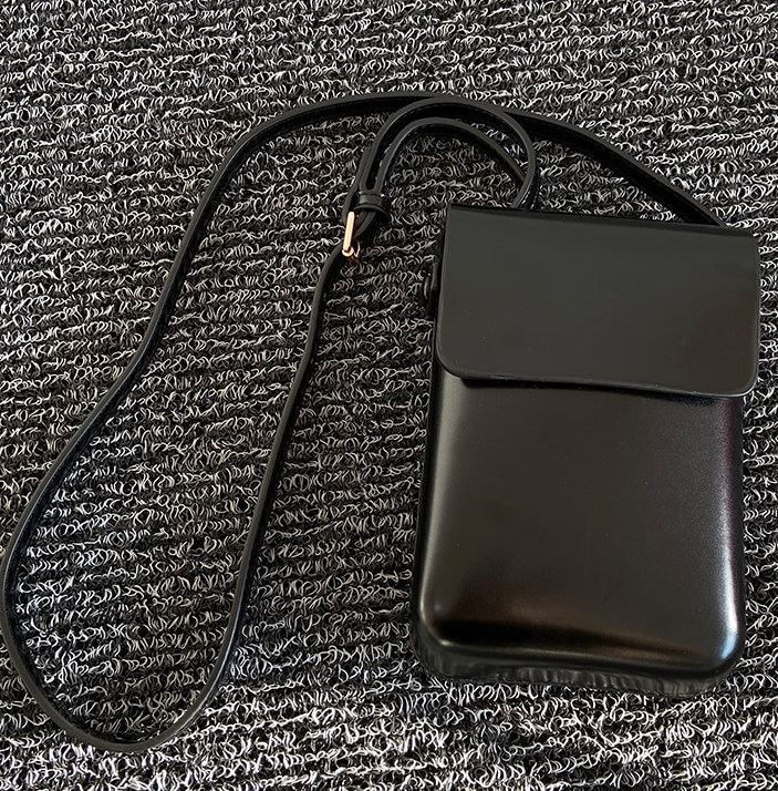 22夏季迷你斜跨小包男女同款