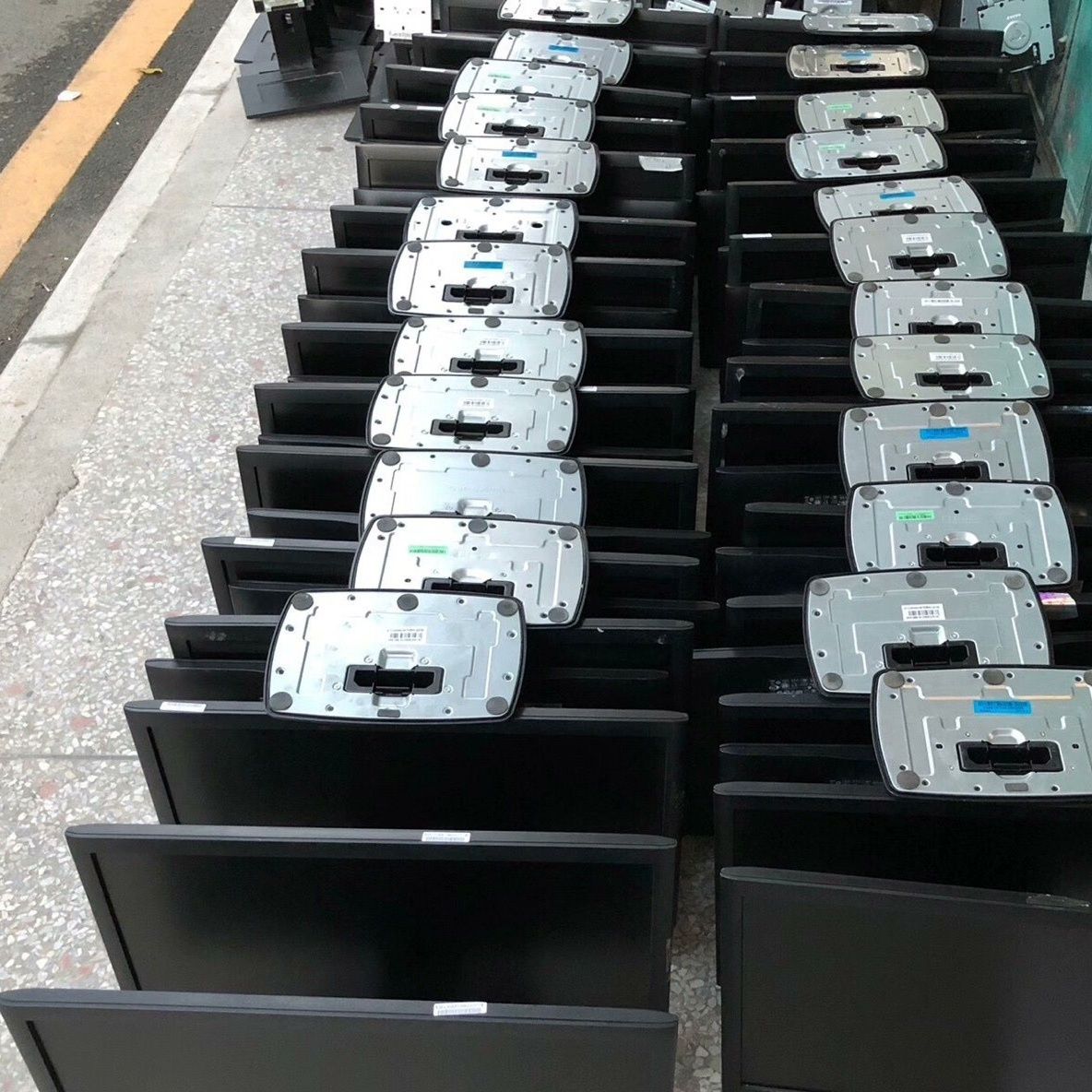 订单客户电脑显示器专用连接