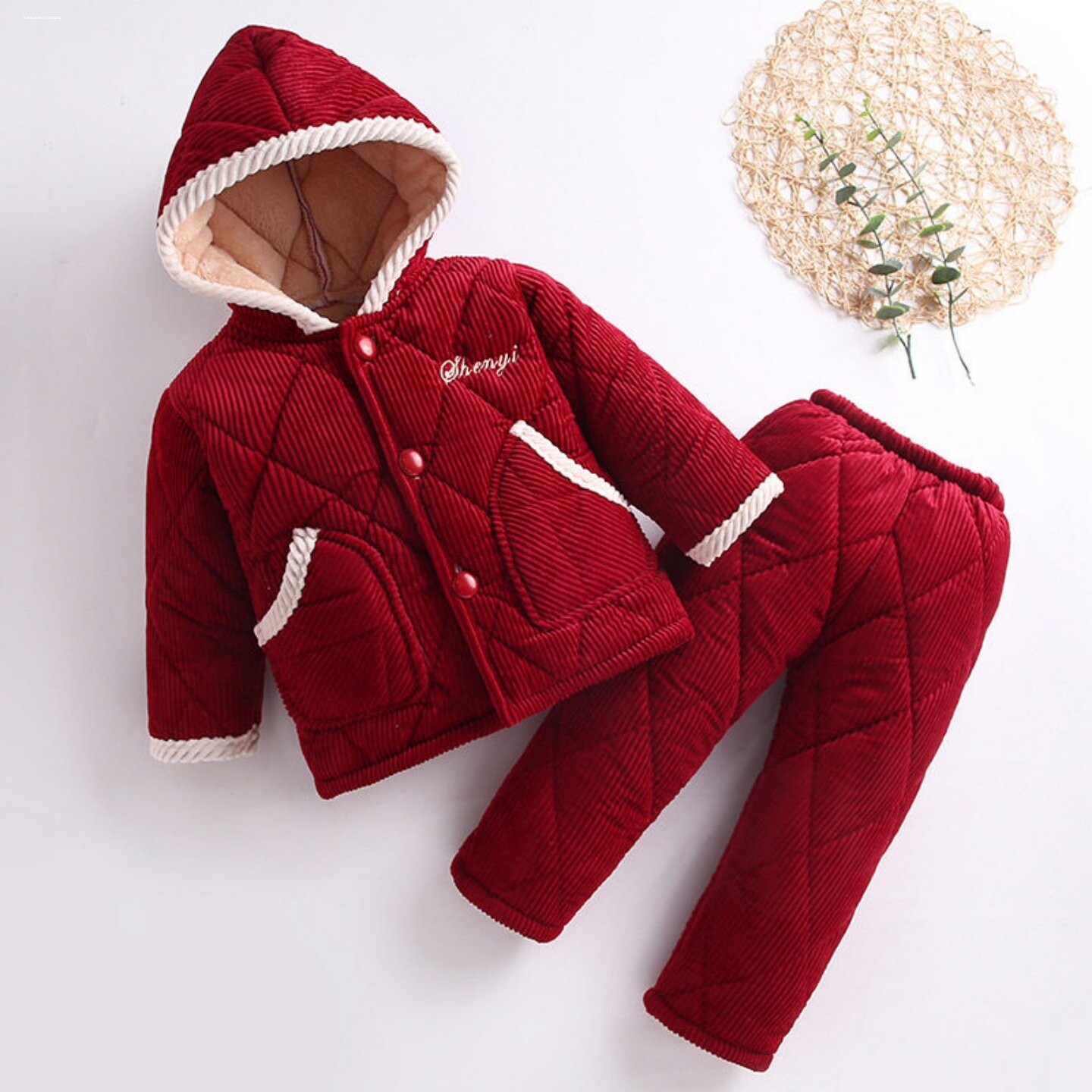 冬天3岁女宝宝加厚睡衣儿童珊瑚绒男孩夹棉5女童法兰绒7套装9冬季