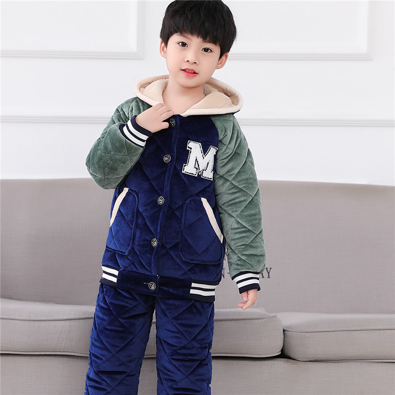 冬季女宝宝珊瑚绒加厚家居服1-3周5岁儿童法兰绒夹棉三层保暖睡衣