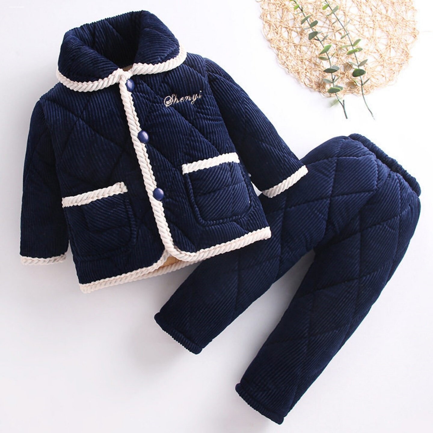 儿童冬季男宝宝睡衣1一3岁女童4加绒加厚款6男宝夹棉法兰绒家居服