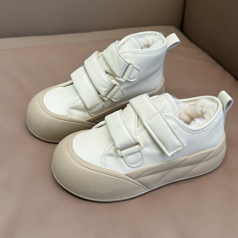 小白鞋2025冬季新款加绒百搭厚底大码女鞋4143魔术贴二板鞋1114w