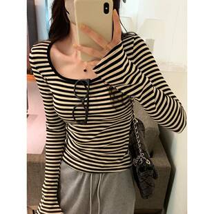 撞色方领条纹t恤女长袖2026春感修身内搭打底衫上衣0105w