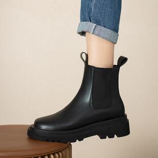 短靴女靴子春秋冬季新款厚底40大尺码女鞋41到43防水台菸筒0120r