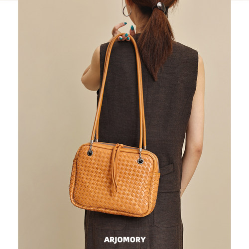 头层牛皮手工编织女包