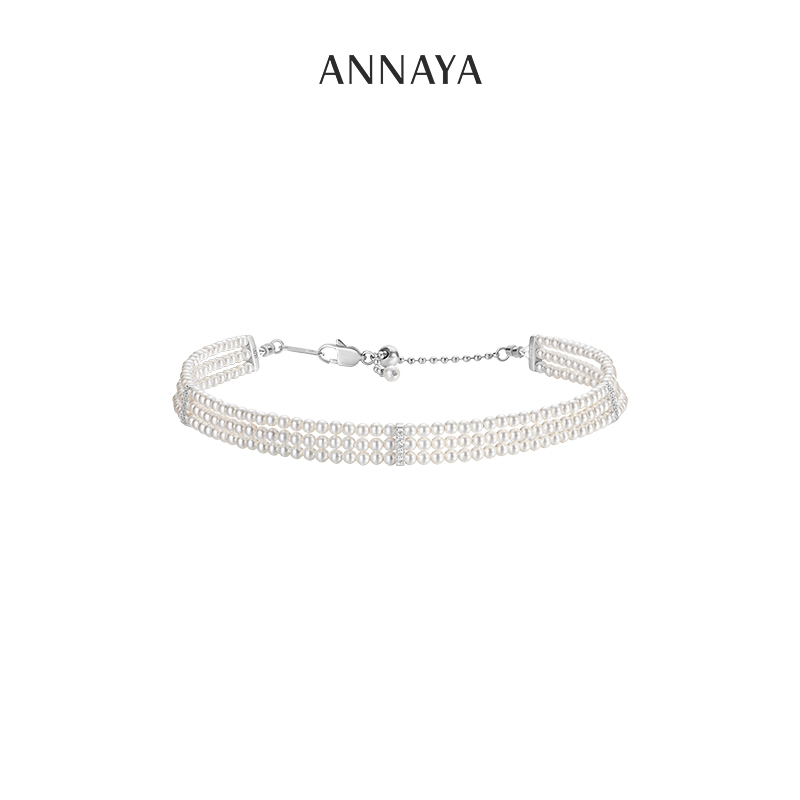 新款三层叠戴串珠项链修饰颈部