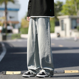 浅蓝色
