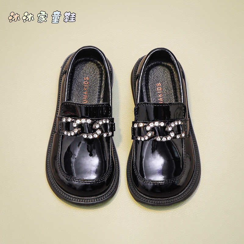 女童乐福鞋皮鞋亮面软底黑色单鞋