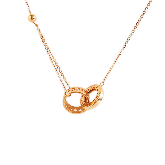 潮宏基 au750玫瑰金 时尚简约款 镂空字母双环吊坠项链