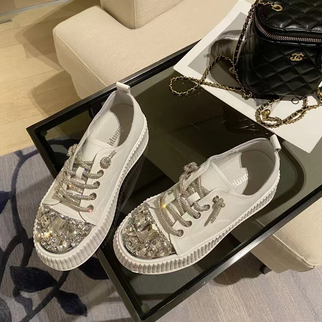 阿静家气质小众小众设计感饼干小白鞋女2024春夏新款厚底板鞋百搭