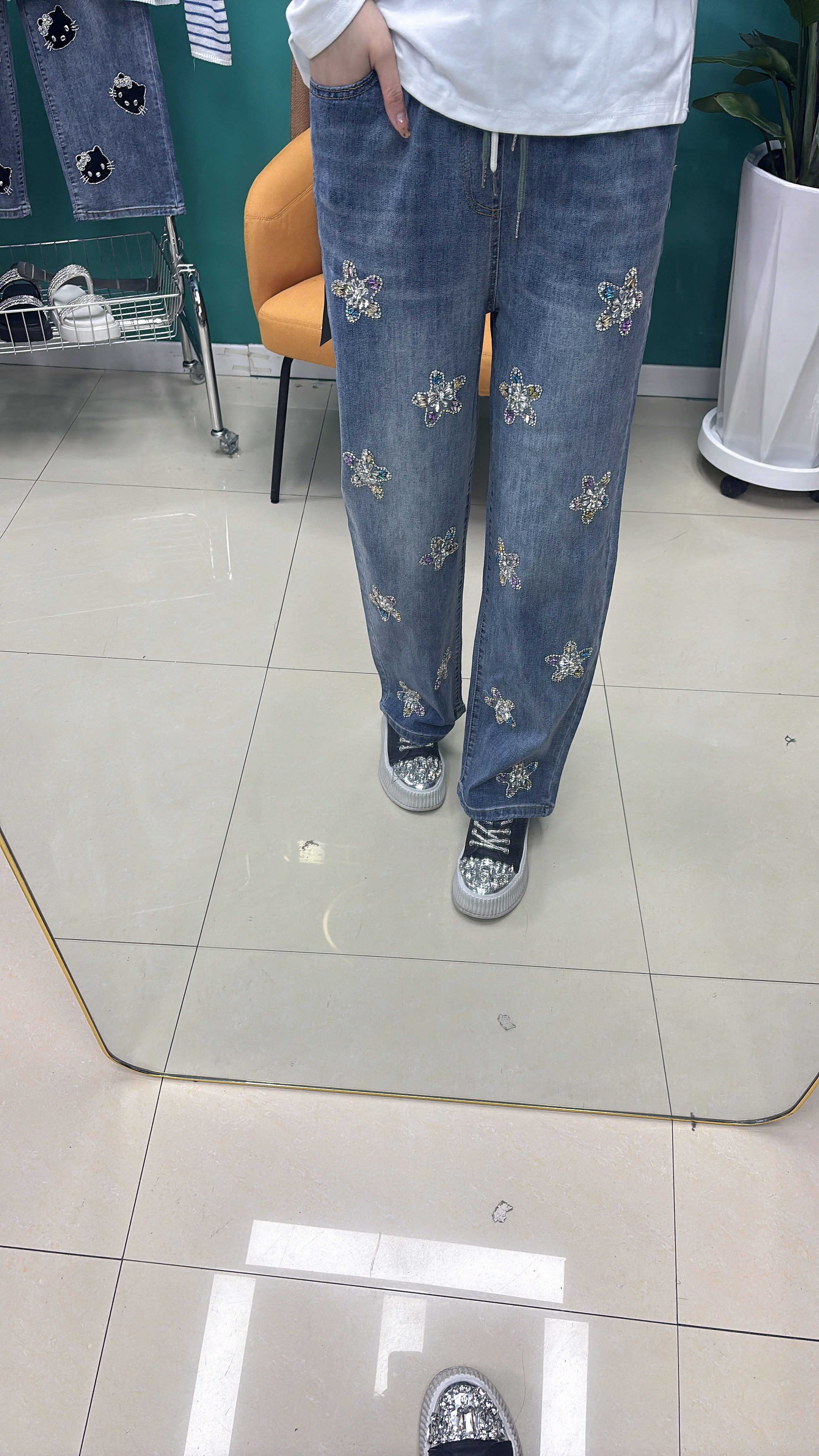 阿静家重工大码女装2026春季新款胖mm高腰显瘦直筒牛仔裤女星星图