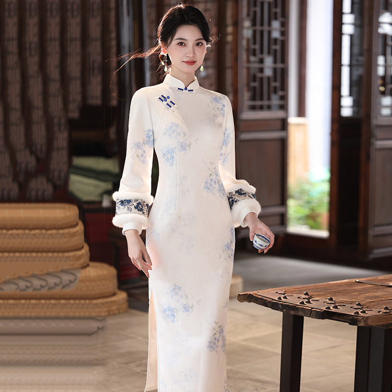 白色加绒国风苏州长袖改良旗袍冬季厚款女新中式2026新款复古秋冬