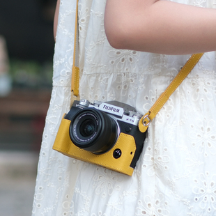 富士XT5保护套xt50皮套真皮相机包柠檬黄xt30二代xm5