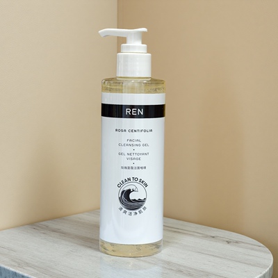 REN玫瑰蔷薇洁面啫喱瑞吉酒店洗面奶清爽洁净240ml