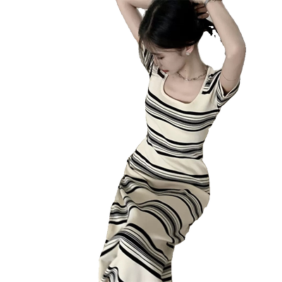 条纹方领修身显瘦紧身包臀连衣裙