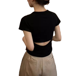 正肩t恤女短袖夏季设计感小众洋气别致独特卡腰小衫辣妹露背上衣