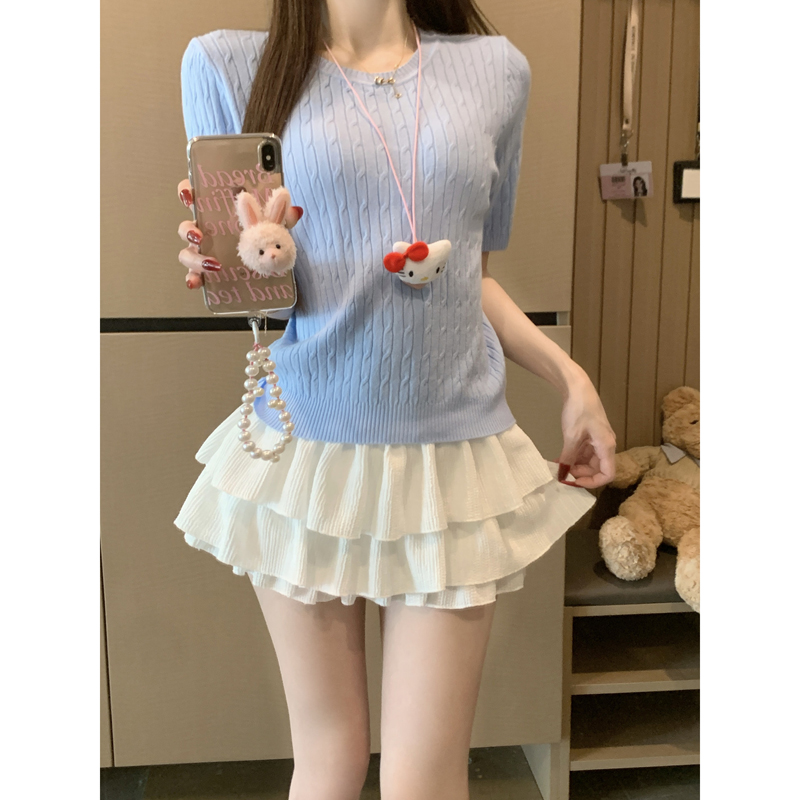 多巴胺奶蓝色正肩t恤女短袖夏季小个子修身收腰短款麻花针织上衣