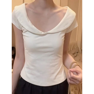 夏季白色正肩娃娃领短袖t恤女百搭修身显瘦辣妹夏日巨好看的上衣