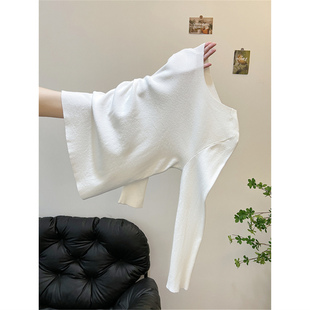 秋冬修身紧身长袖打底针织衫上衣超好看高级感外穿内搭白色毛衣女