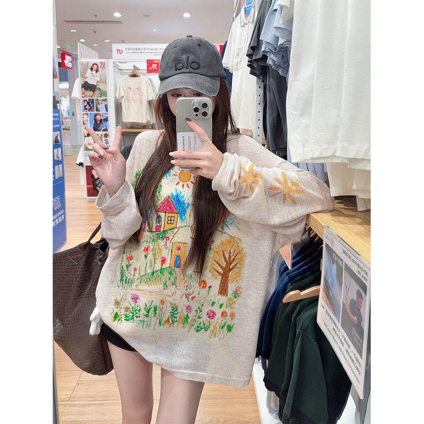 慵懒风涂鸦印花宽松薄款长袖t恤女秋季小众别致百搭上衣防晒罩衫图片