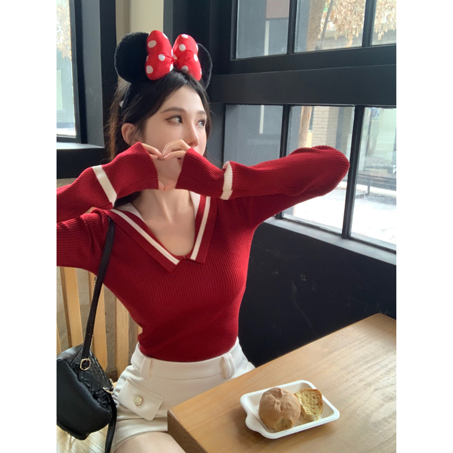 圣诞新年红色毛衣女秋冬新款高级设计感海军领长袖打底针织衫上衣