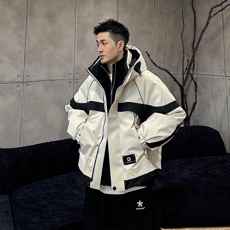 高级感反光条拼接工装羽绒服外套