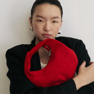 SLO“弯月包”正红色100进口头层牛皮革真皮手提单肩腋下月牙包包