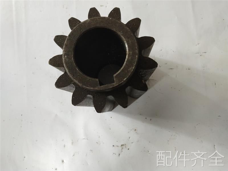 机床配件冲床齿轮上二锻沃得精机25吨冲床小齿轮Z13外径124内孔55
