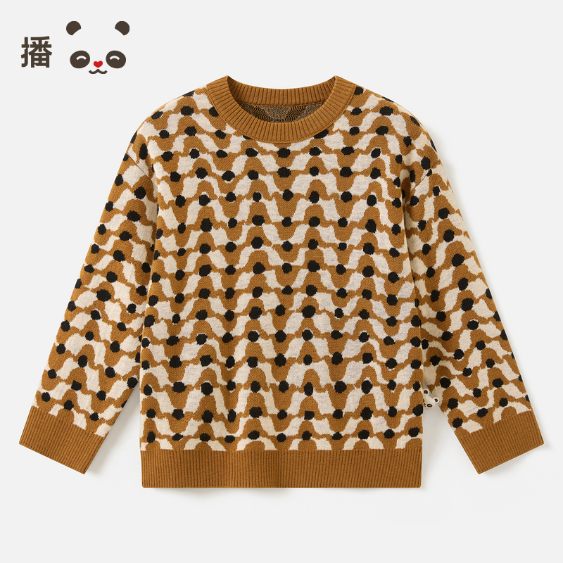 文艺风满花设计圆领针织毛衣