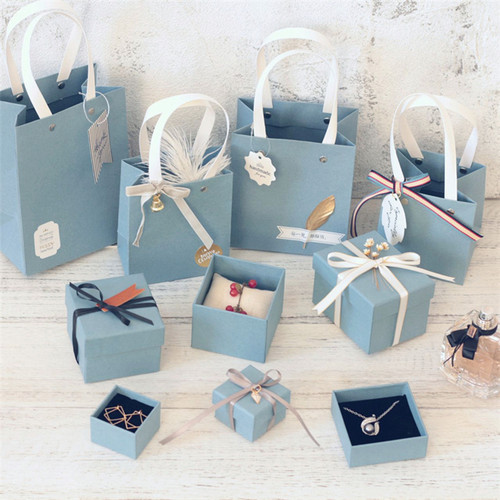 手链戒指耳钉口红精致包装饰品