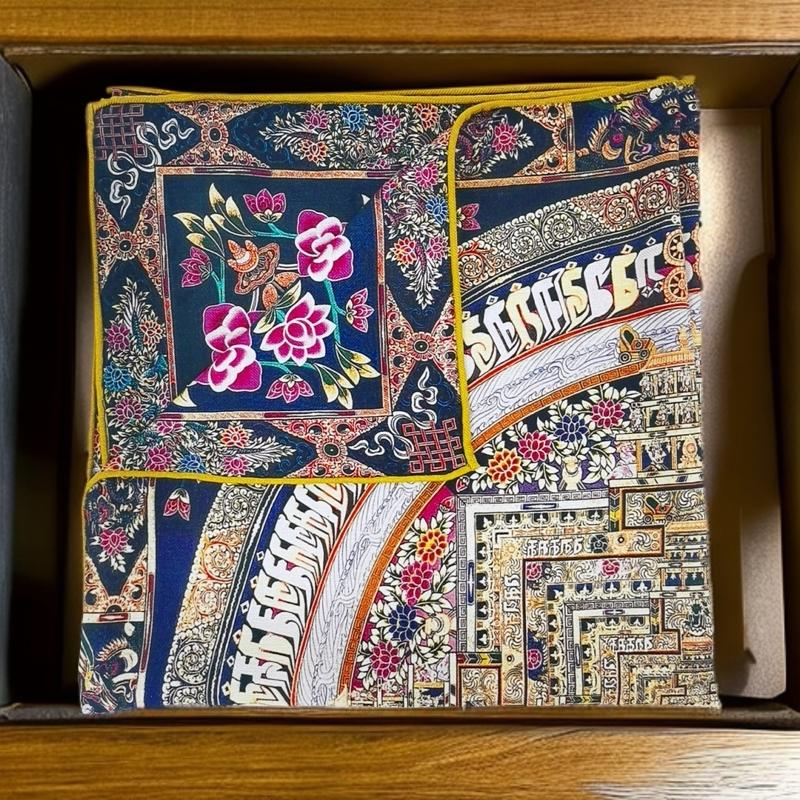 上海故事65cm双面双色坛城桑蚕丝绵羊毛方巾高级丝毛秋冬季围巾女