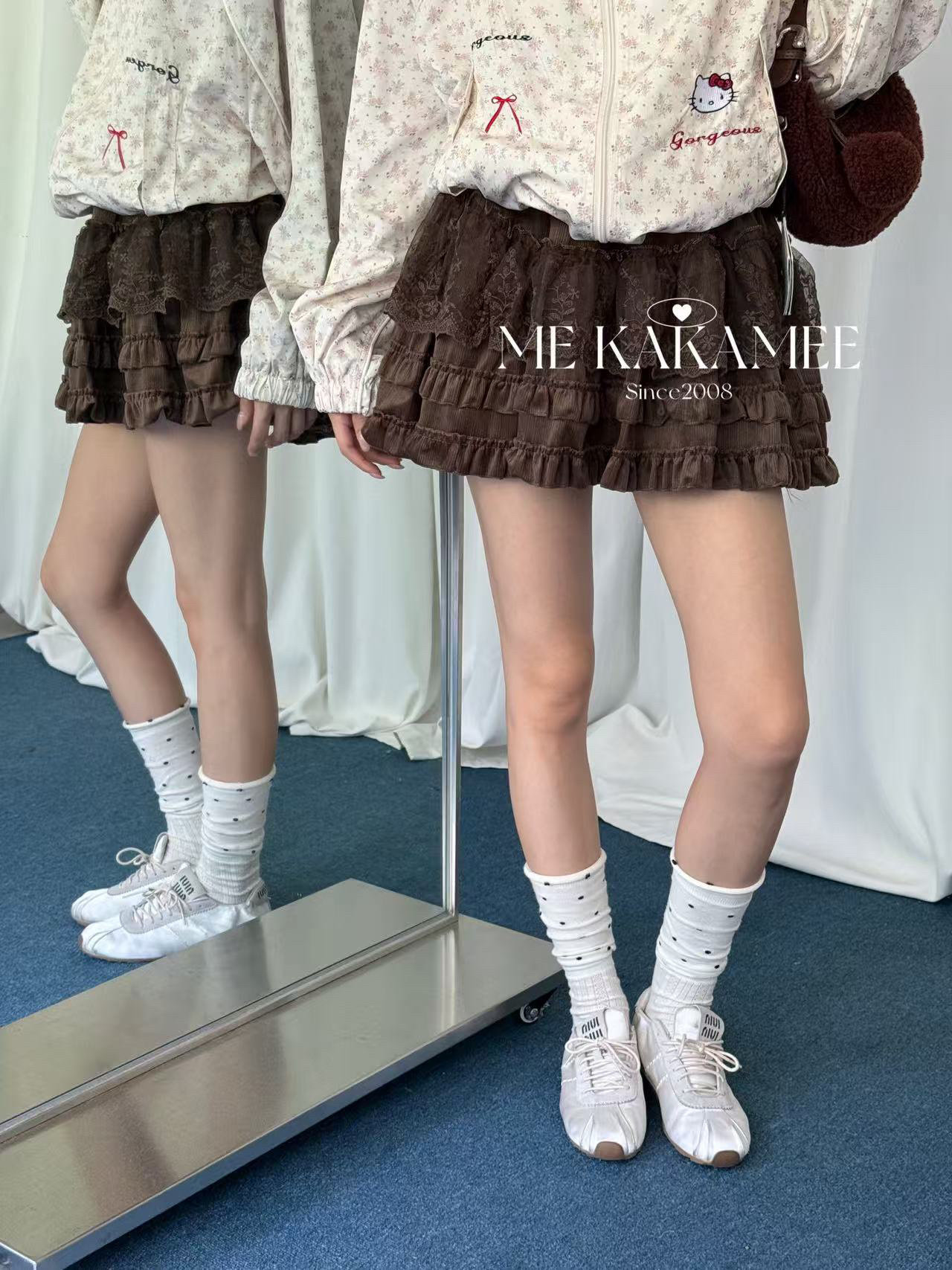 ME KAKAMEE秋新品蕾丝拼接层次设计灯芯绒短裙半身裙有安全裤1179
