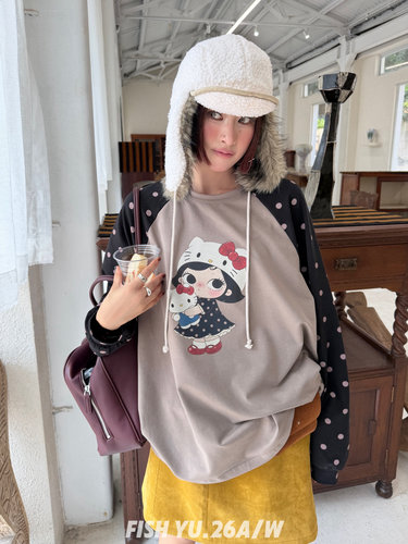 FISH YU韩货卡通小玉Kt印花撞色波点袖拼接宽松圆领磨毛长袖T恤女