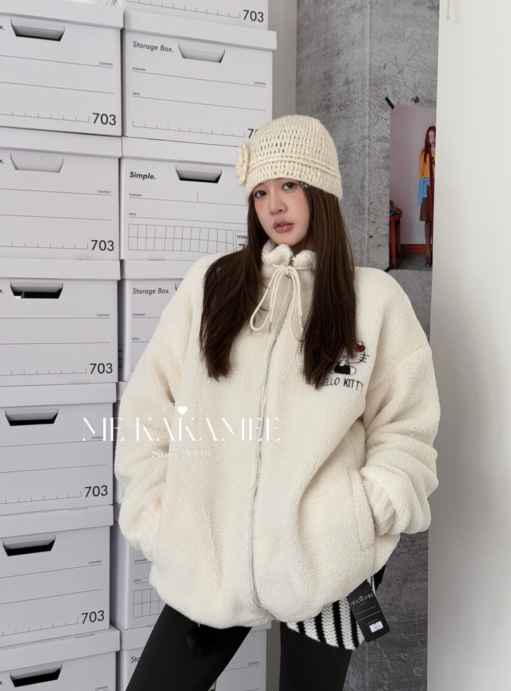 KAKAMEE冬卡通KT刺绣立领抽绳加厚夹棉仿羊羔绒大版棉服外套S3730