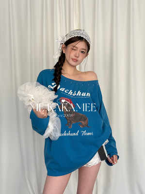 ME KAKAMEE新品美式复古腊肠狗铆钉领口水洗斜肩大版长袖T恤S3812