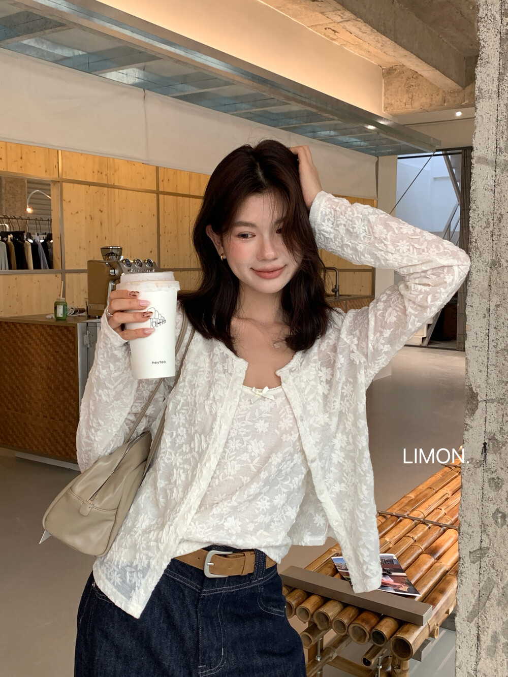 柠檬绿茶2026早秋新款重工提花蕾丝吊带背心圆领长袖开衫两件套装