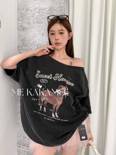 ME KAKAMEE新品美式小马喷画立体蝴蝶结斜肩水洗炒纱短袖T恤S5013