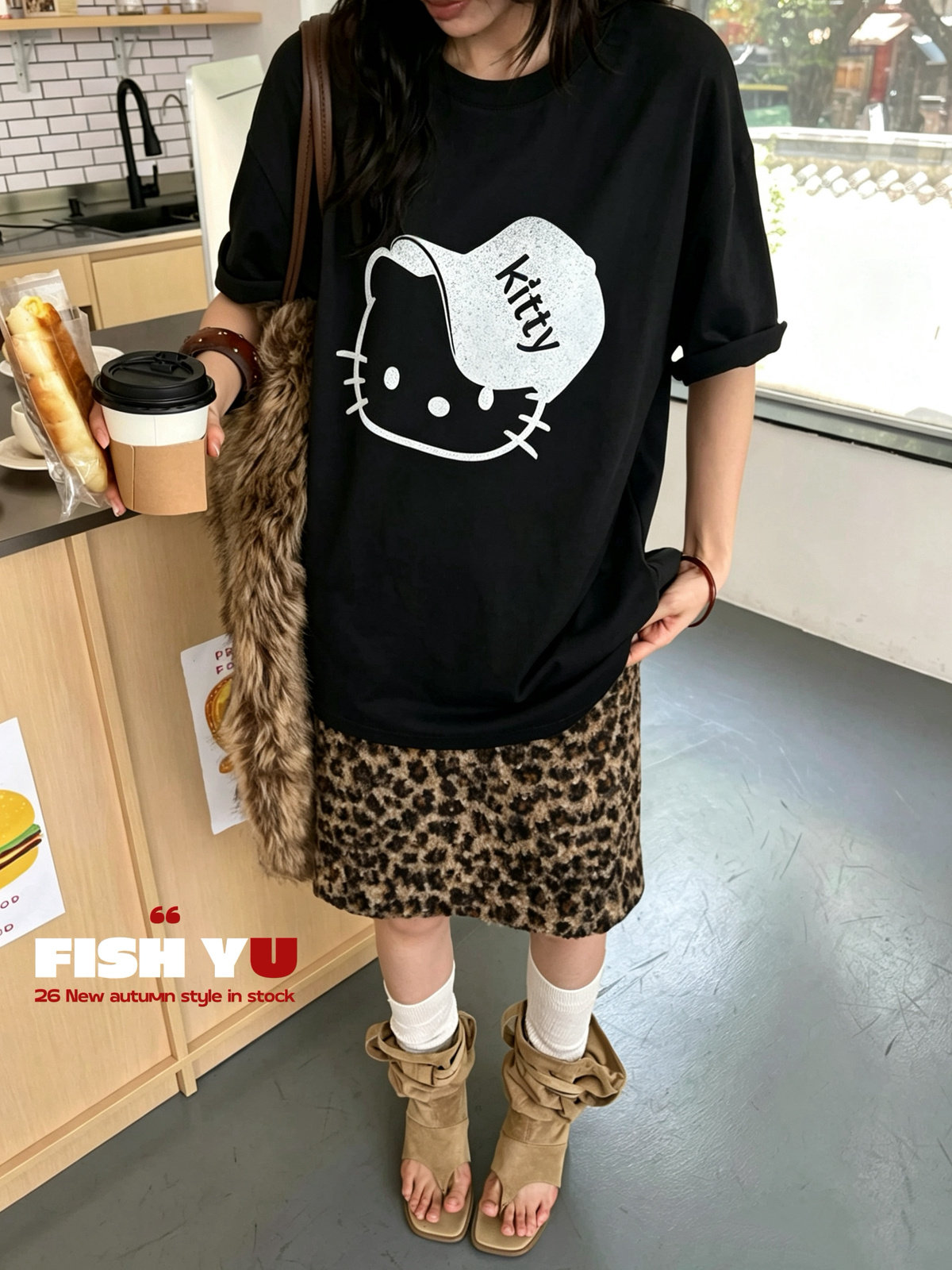 FISH YU韩版卡通Kitty棒球帽直喷白墨印花宽松圆领大版短袖T恤