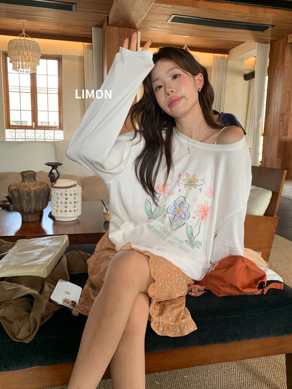 柠檬绿茶2026早秋新款韩版手绘彩色涂鸦花花奶芙棉宽松长袖T恤女