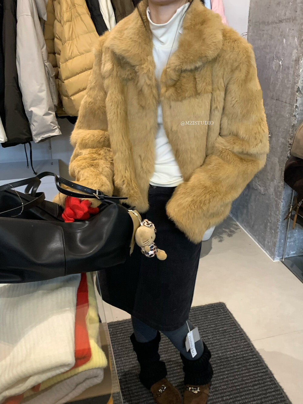 MZI STUDIO冬新款韩系百搭保暖翻领短款兔毛外套毛毛上衣12858,女装/女士精品,短外套,淘宝优惠券,粉丝福利购,淘宝优惠卷
